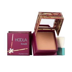 Benefit Hoola Matte Bronzer Powder With Brush